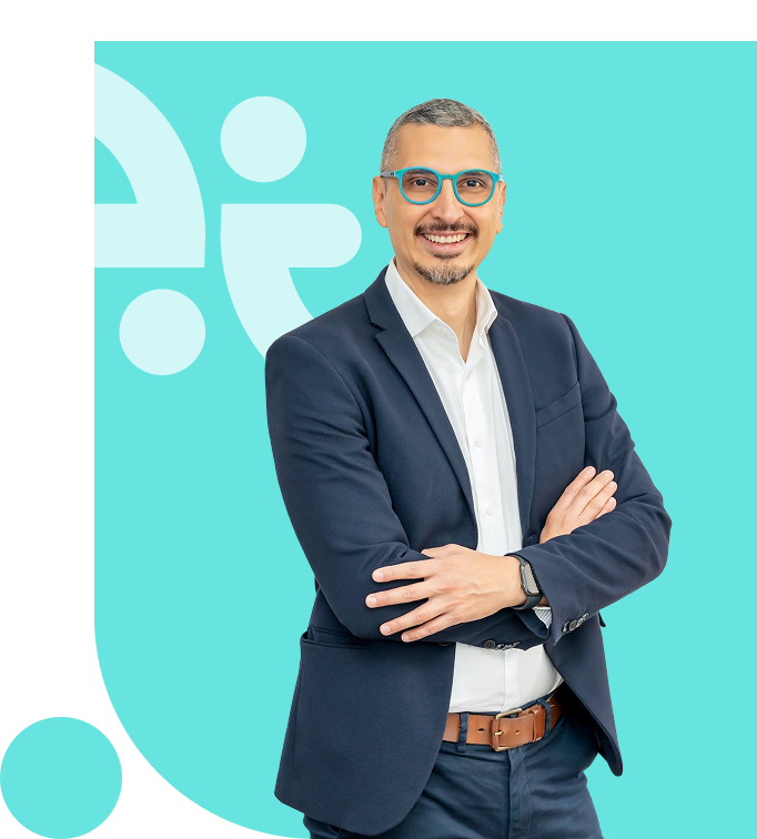 Dr. Christian Hernández, Oncólogo con más de 15 años en el tratamiento quirúrgico del cáncer, enfocado en las áreas de Tiroides, Paratiroides, Cabeza, Cuello, Piel y Mama.